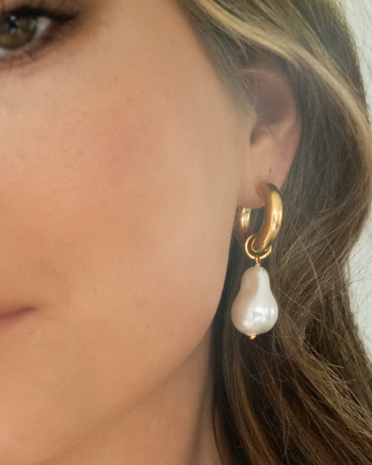 Oceana Gold Statement Large Pearl Earring